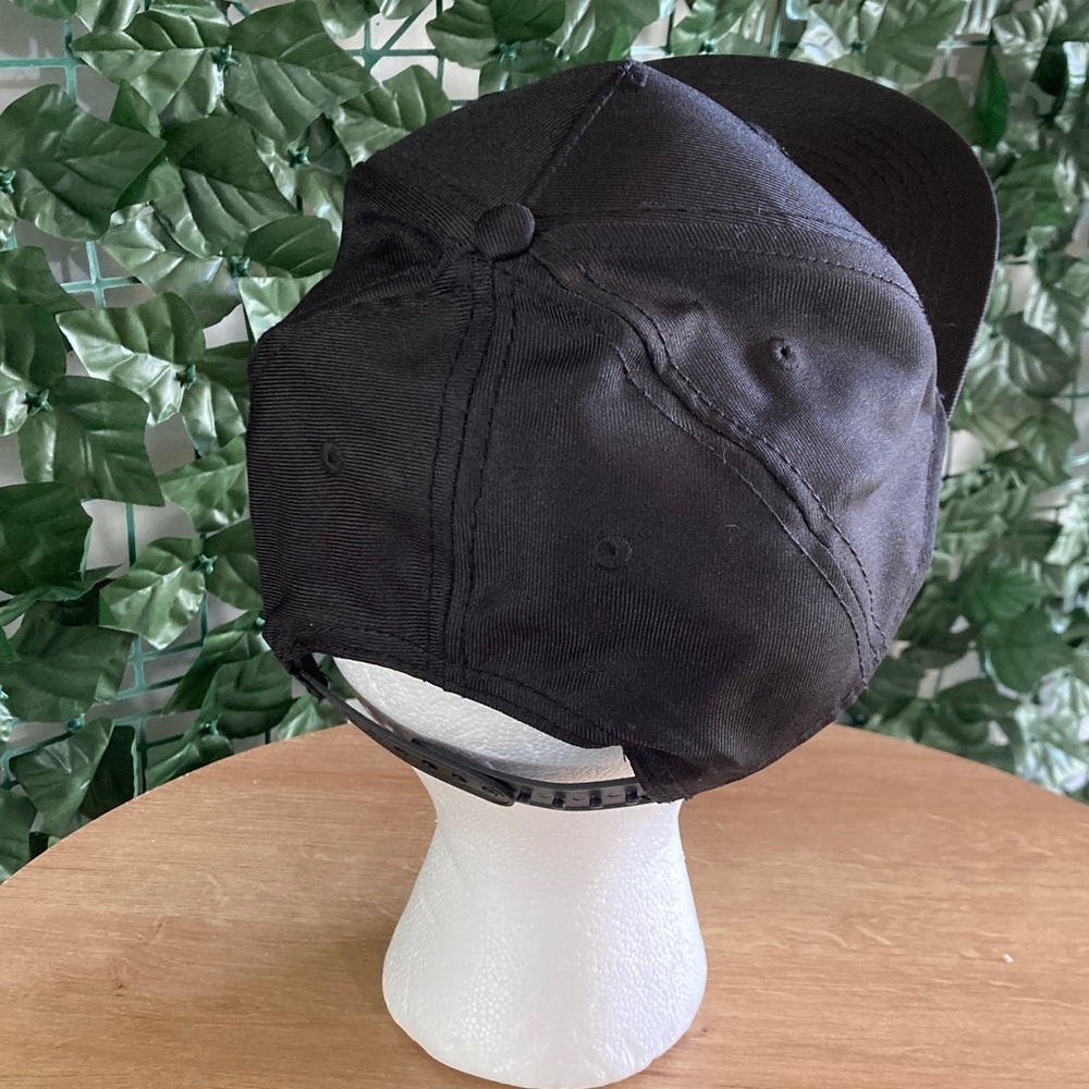 LIKE NEW H&M Black Cap with PS5 Official PlayStation Licensed Logo - Picture 2 of 6